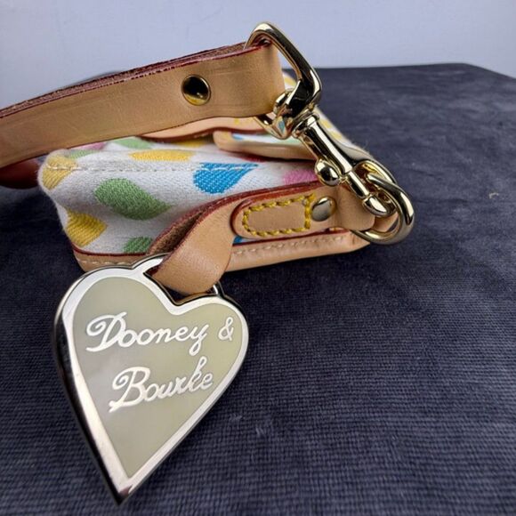 Y2K Dooney & Bourke Multicolor Hearts Wristlet – Leather Mini Purse - Picture 2 of 14